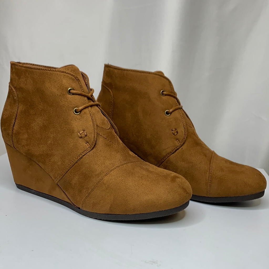 Lace Up Wedge Bootie-New Tan